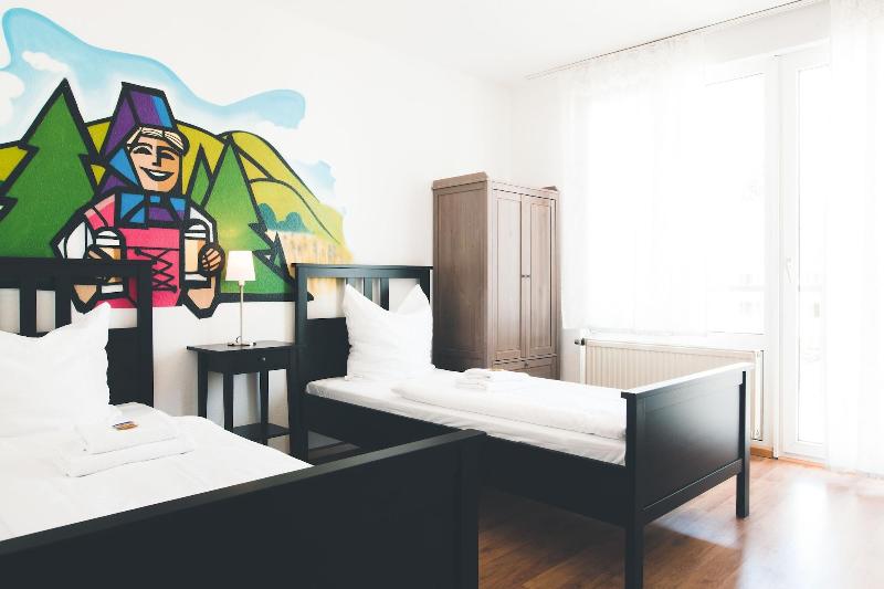 هتل Stayinn Hostel Und Gastehaus