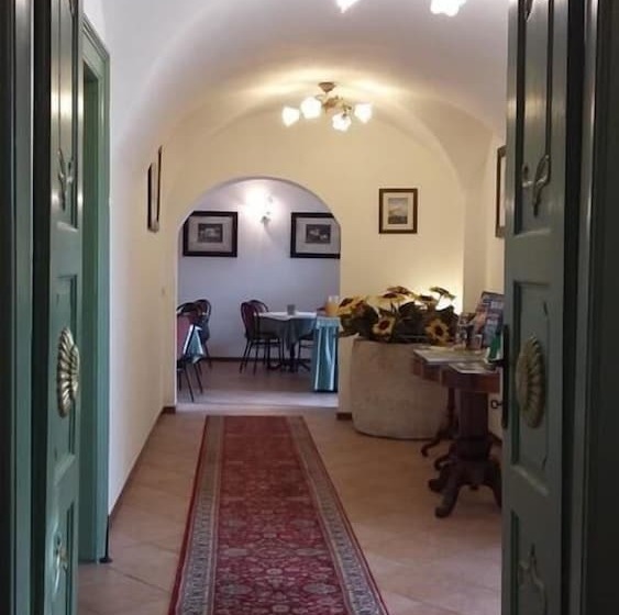 هتل Tiziana Garnì