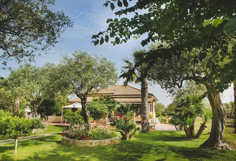 هتل Villa Grazia