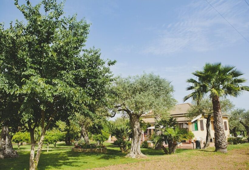 هتل Villa Grazia