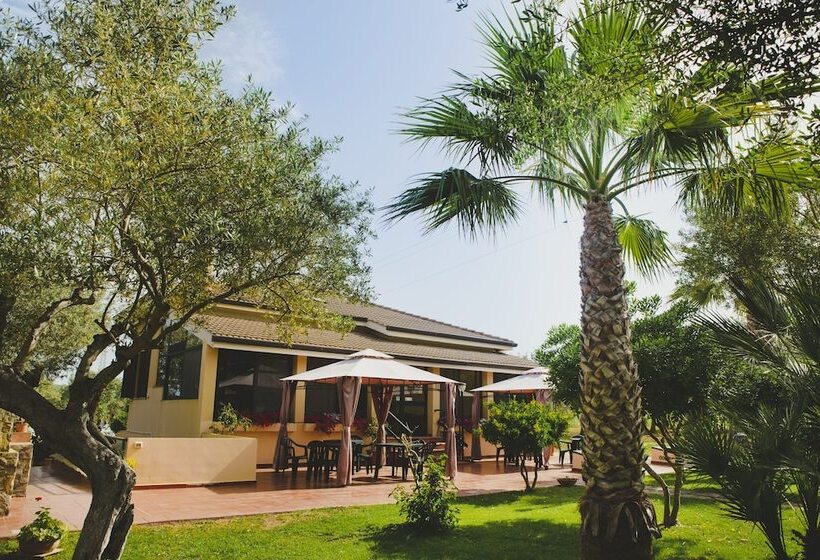 هتل Villa Grazia