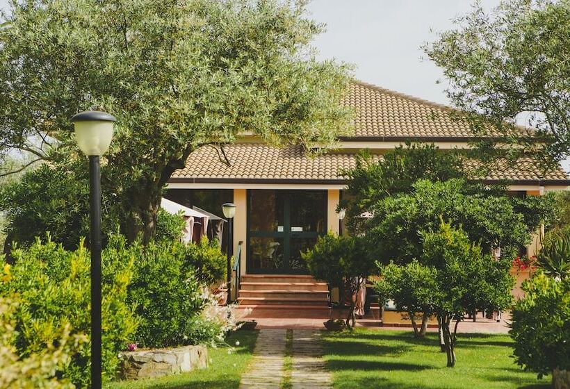 هتل Villa Grazia