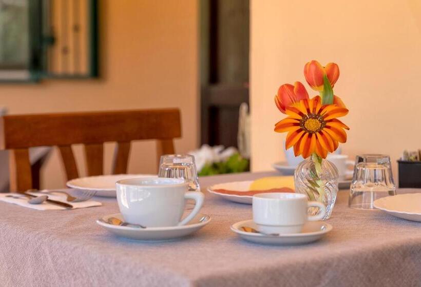 هتل Villa Grazia