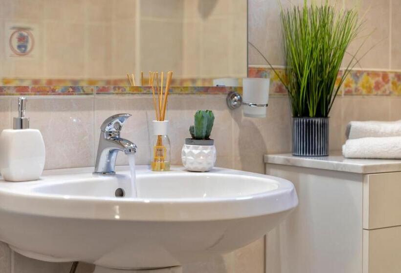 هتل Villa Grazia