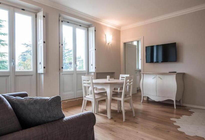 هتل Villa Italia Luxury Suites And Apartments