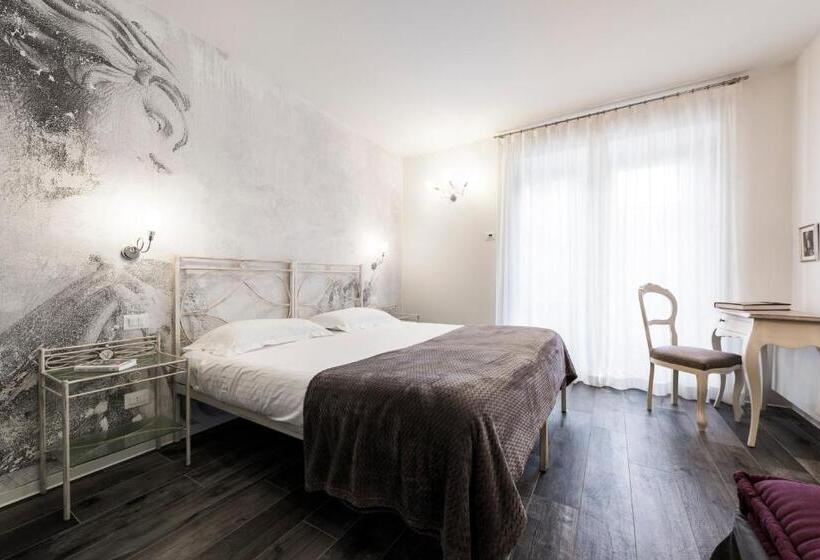 هتل Villa Italia Luxury Suites And Apartments