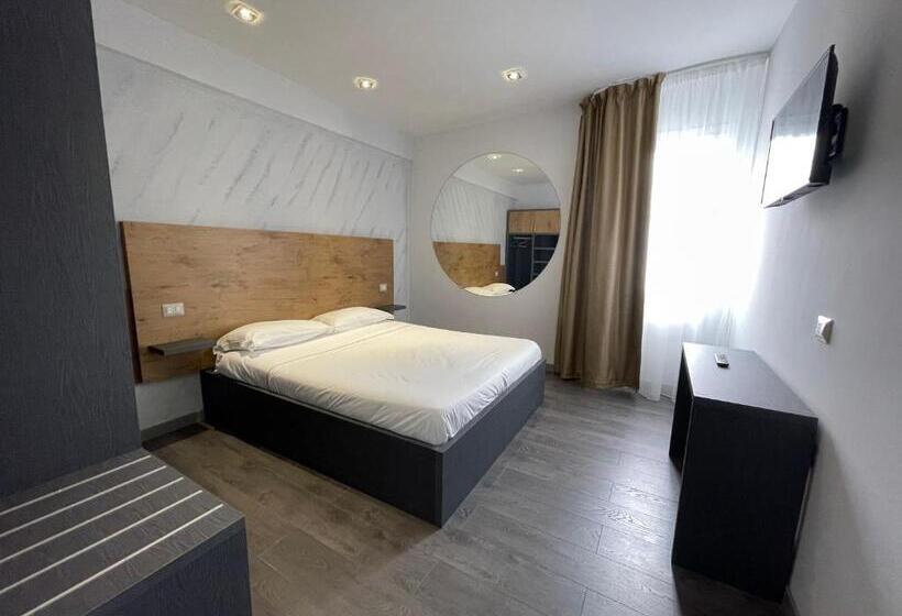 هتل Virginia Resort & Spa Adults Only