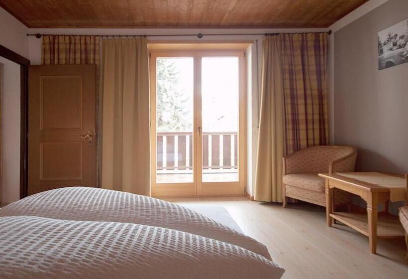 Отель Alpenresidenz Maria