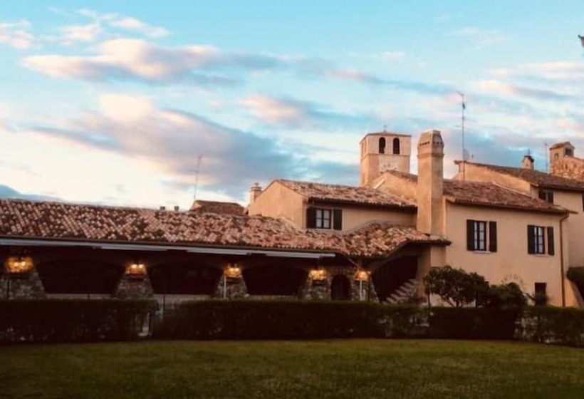 فندق Antico Borgo