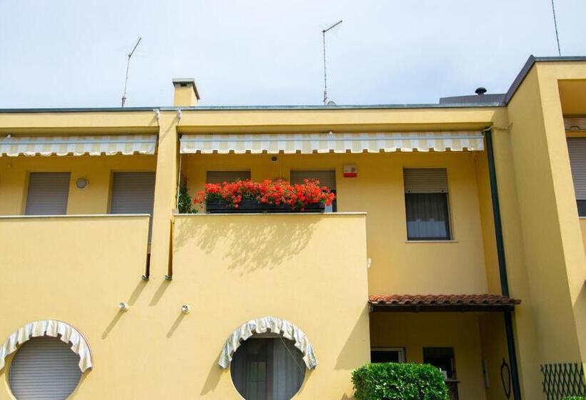 Fotos del hotel B&b Il Glicine Fiorito:  10