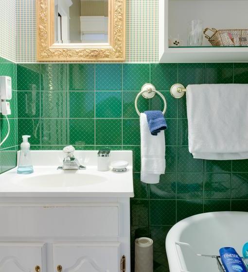 فندق Elevate Rooms Calgary Westways Guest House