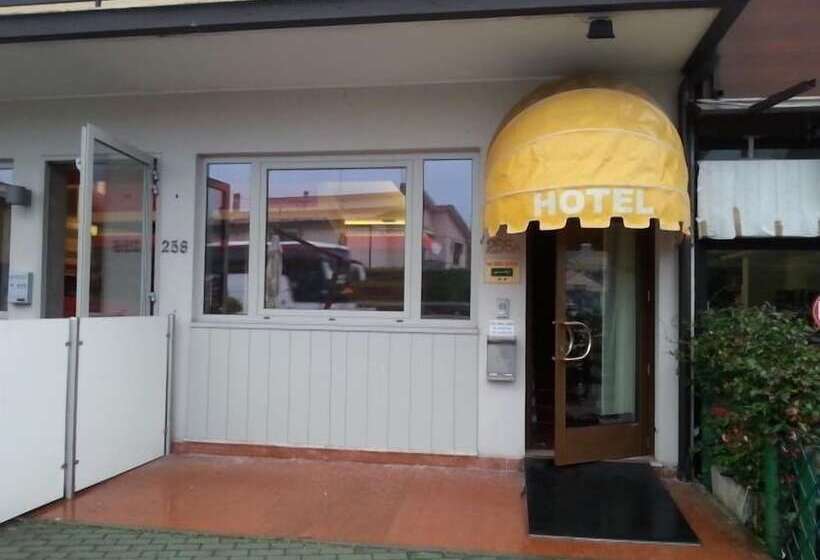 هتل Gronda Lagunare