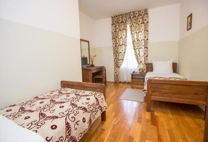 בית מלון כפרי St. Hubert Hunting Lodge