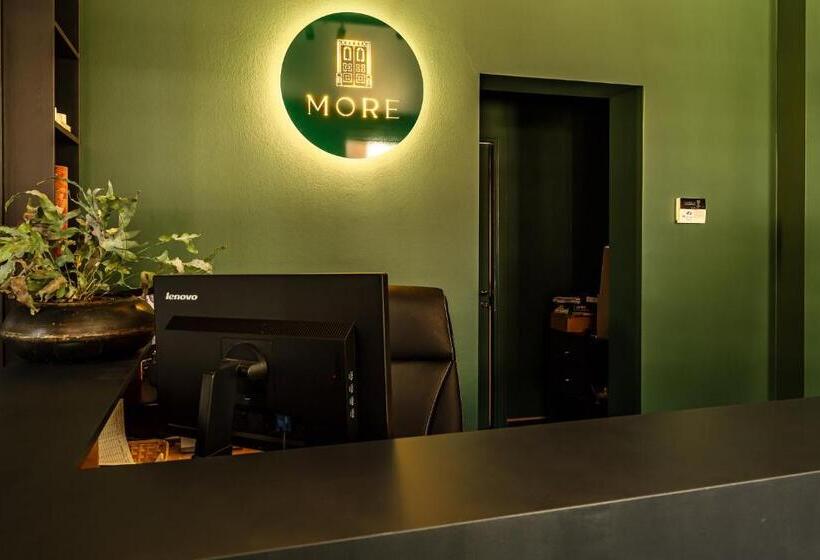 هتل More