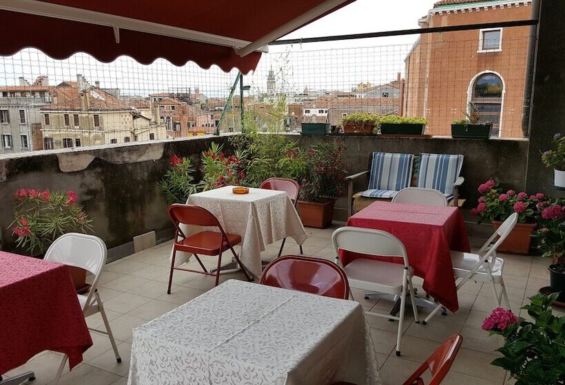 Fotos del hotel Ostello Domus Civica:  26