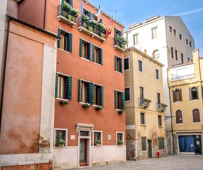 Fotos del hotel Palazzo San Luca:  3