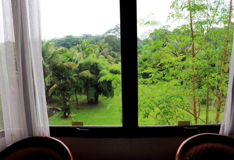 Fotos del hotel Prime Plaza   Purwakarta:  2