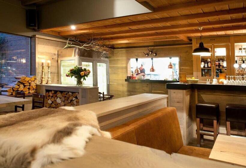 בית מלון כפרי & Restaurant Meneer Van Eijck