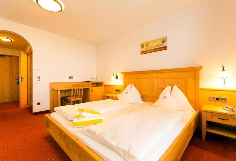 호텔 Schneeberg Family Spa Resort