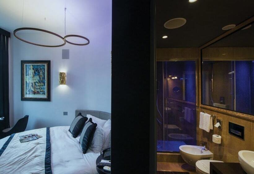 Fotos del hotel Torre Argentina Relais - Residenze Di Charme:  42