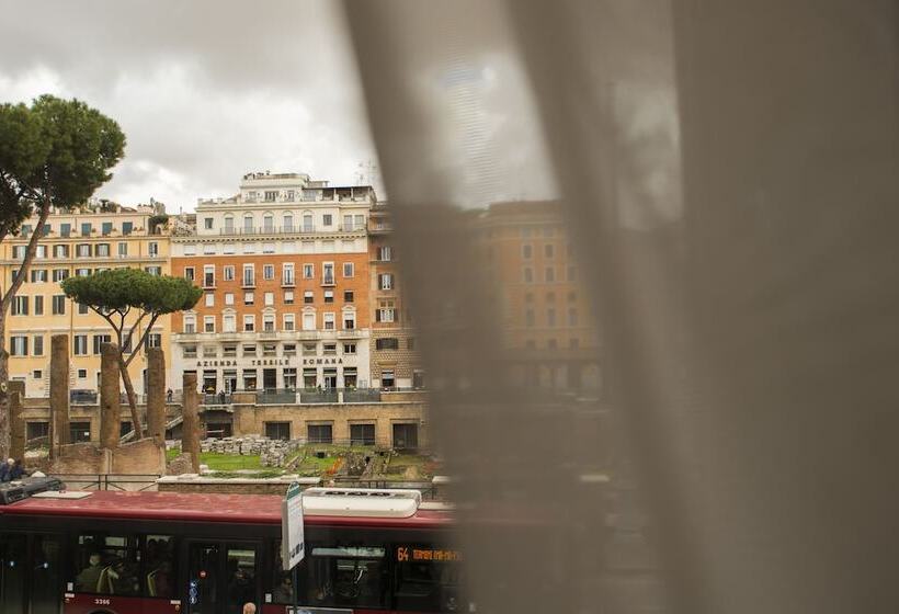 Fotos del hotel Torre Argentina Relais - Residenze Di Charme:  26