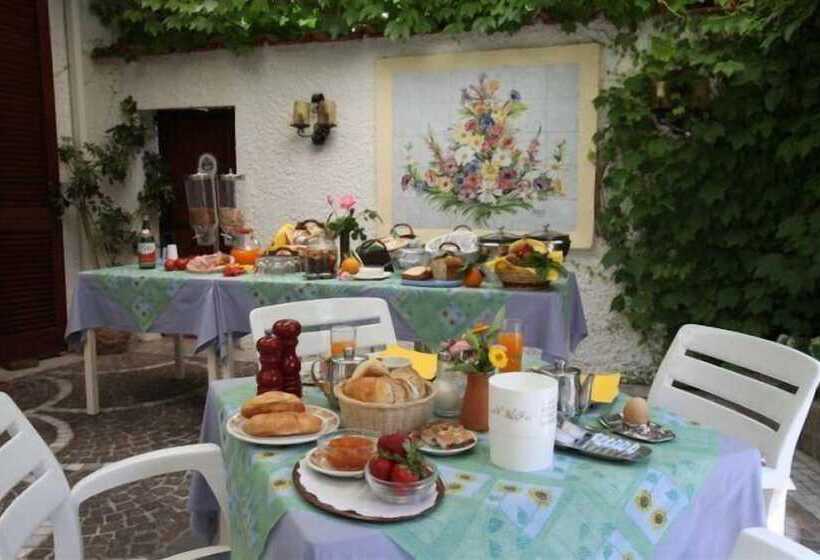 هتل Villa Mafalda