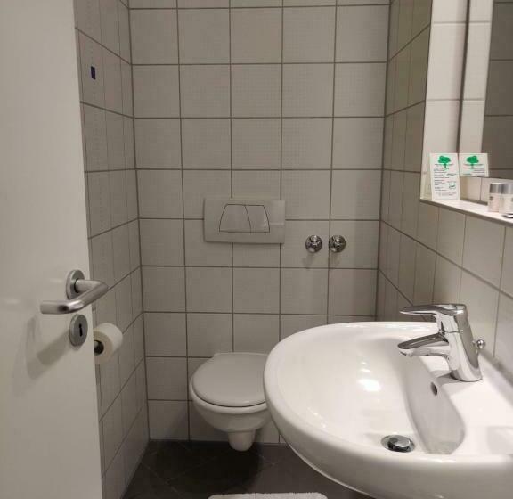 هتل Lg Wolfsburg