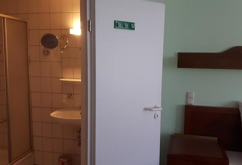 ホテル City  Bauer