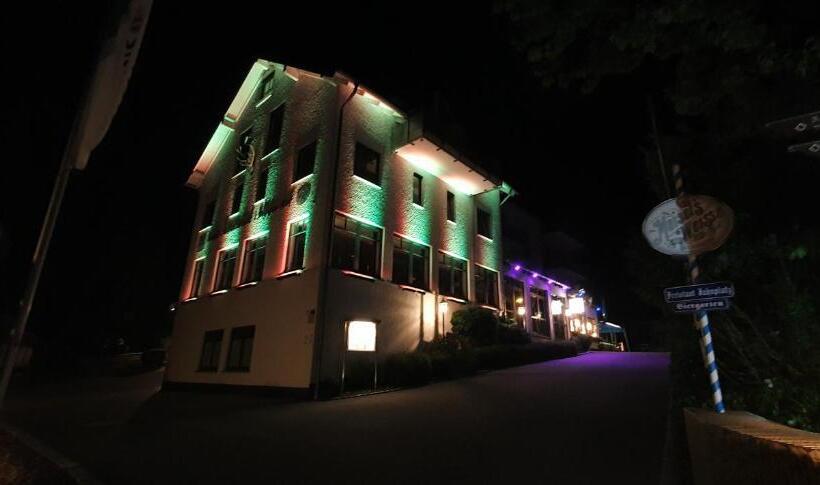 호텔 Bigger Hof   Wirtshaus Platzhirsch Am Jahnplatz