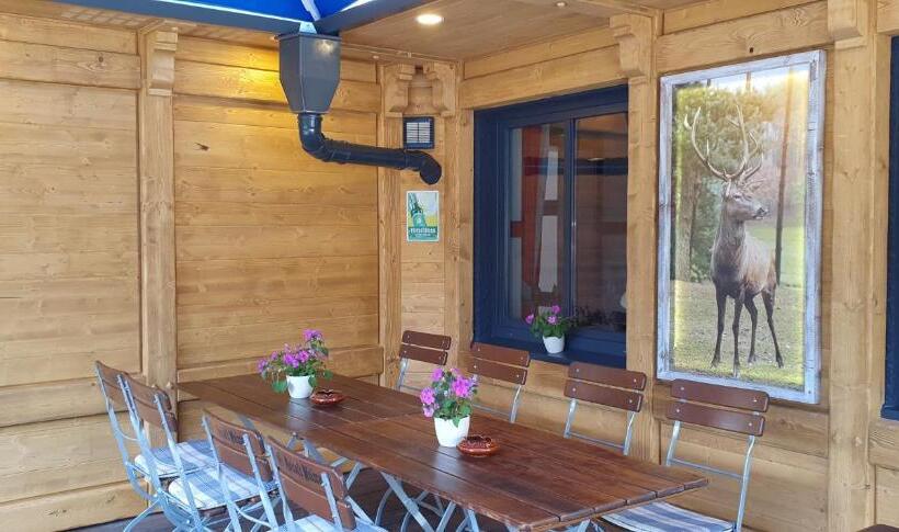 호텔 Bigger Hof   Wirtshaus Platzhirsch Am Jahnplatz