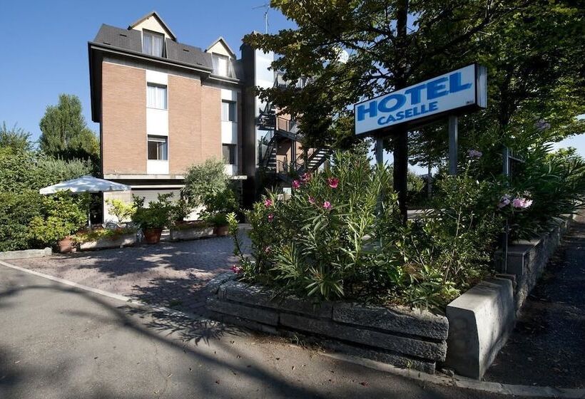 فندق Caselle