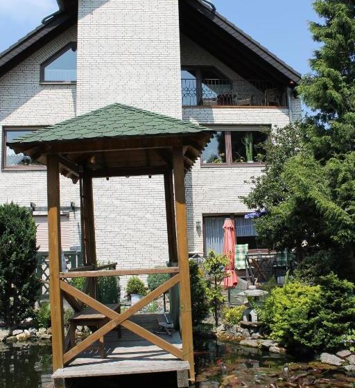 ホテル Em Gardestueffje Eifel Apartements
