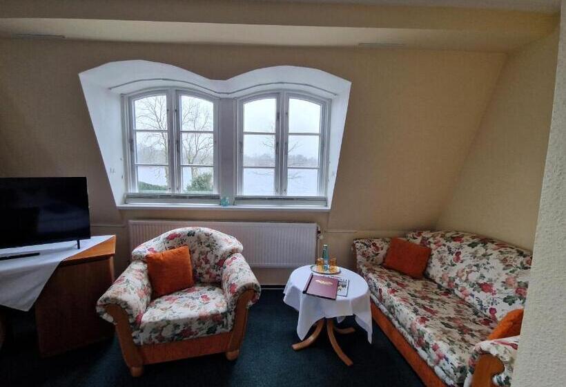 فندق Fährhaus Niederkleveez