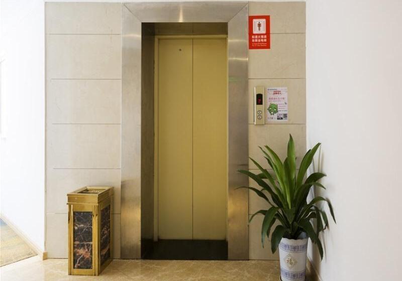 فندق Greentree Inn Jiangxi Yingtan Railway Station Square Business