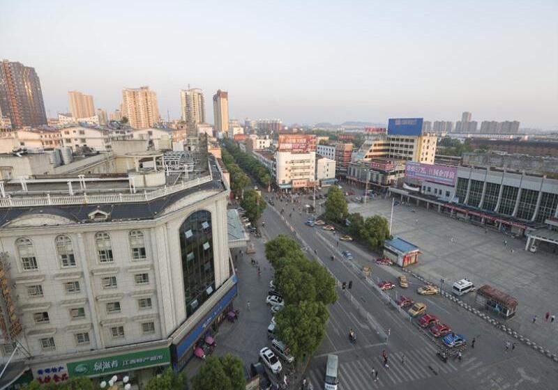 فندق Greentree Inn Jiangxi Yingtan Railway Station Square Business