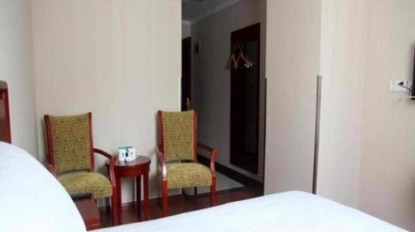 فندق Greentree Inn Jiangxi Yingtan Railway Station Square Business