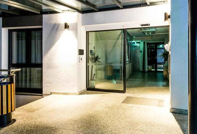 Fotos del hotel Naam Hotel & Apartment Frankfurt City-messe Airport:  32