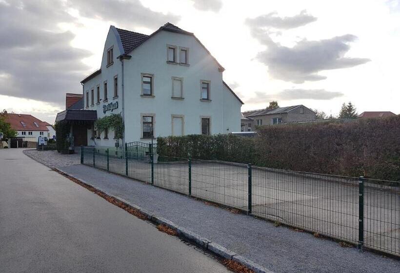 هتل Pension Ottendorf Okrilla