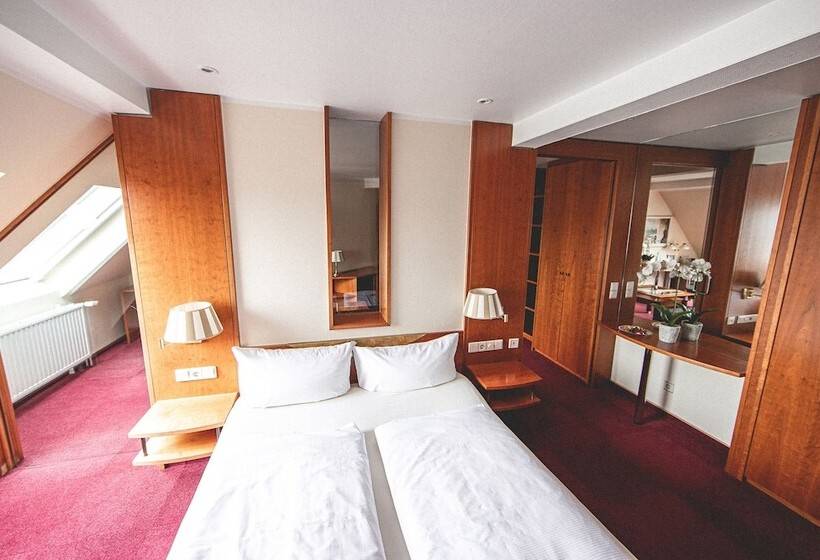 هتل Plaza Inn Recklinghausen