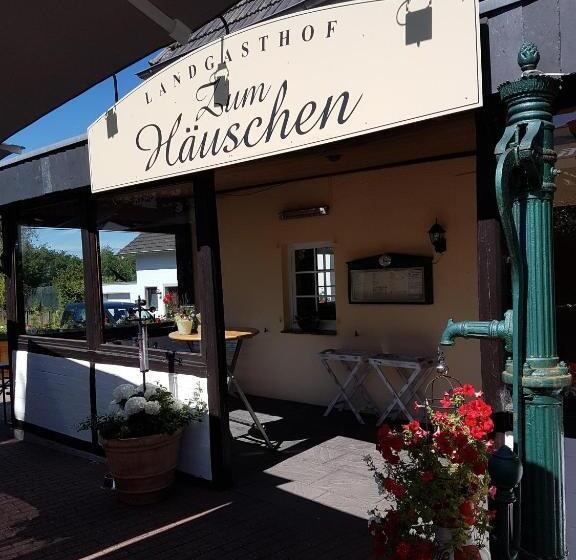 هتل Landgasthof Zum Häuschen