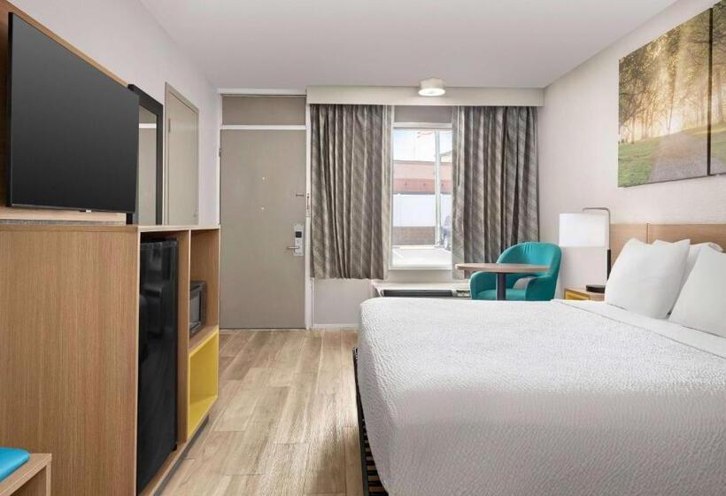 مُتل Days Inn By Wyndham Lake City I75