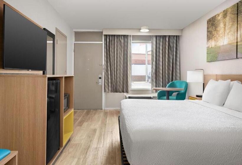 مُتل Days Inn By Wyndham Lake City I75