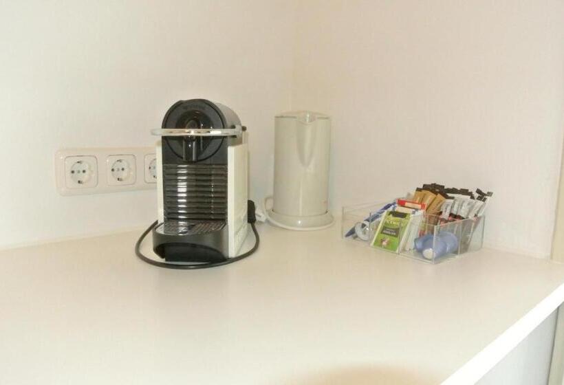 هتل Bed&breakfast Aan Strand