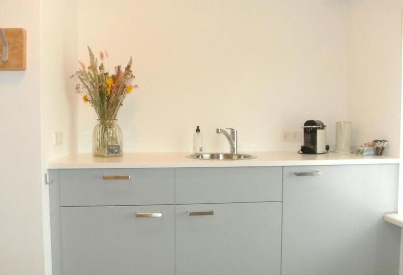 هتل Bed&breakfast Aan Strand