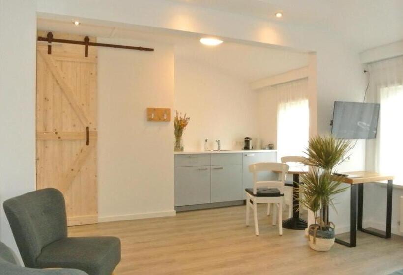 هتل Bed&breakfast Aan Strand