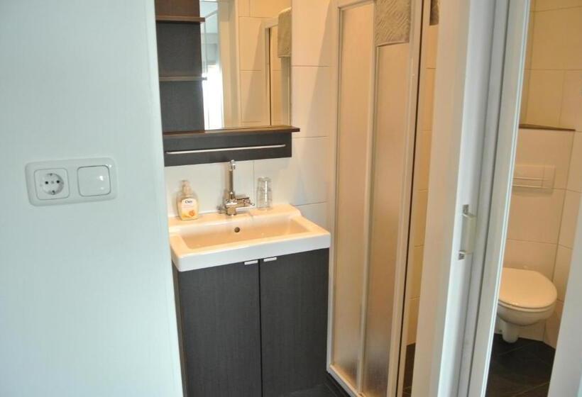 هتل Bed&breakfast Aan Strand