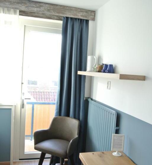 هتل Bed&breakfast Aan Strand