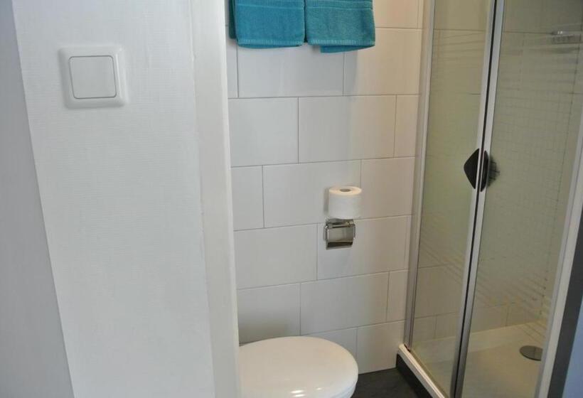 هتل Bed&breakfast Aan Strand