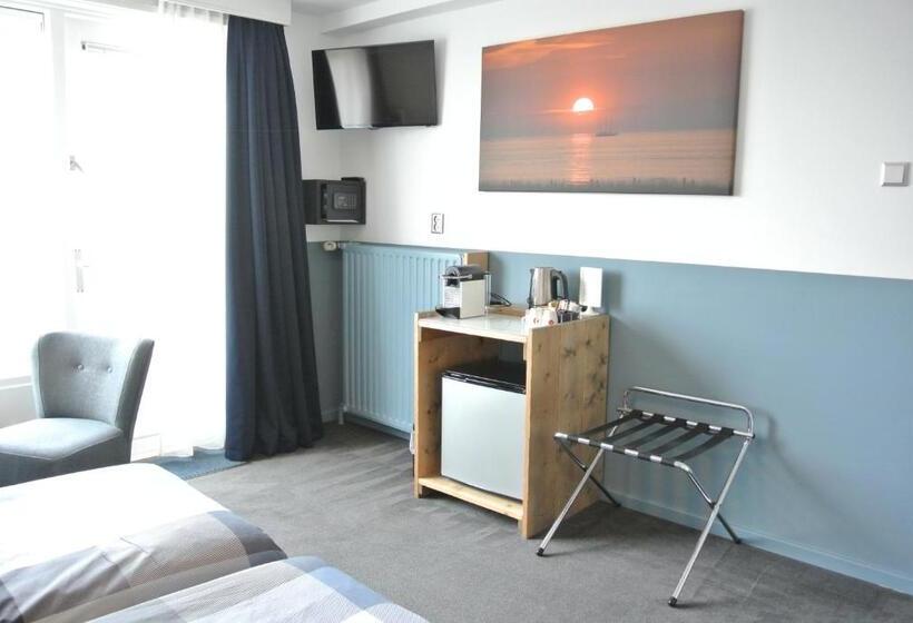 هتل Bed&breakfast Aan Strand