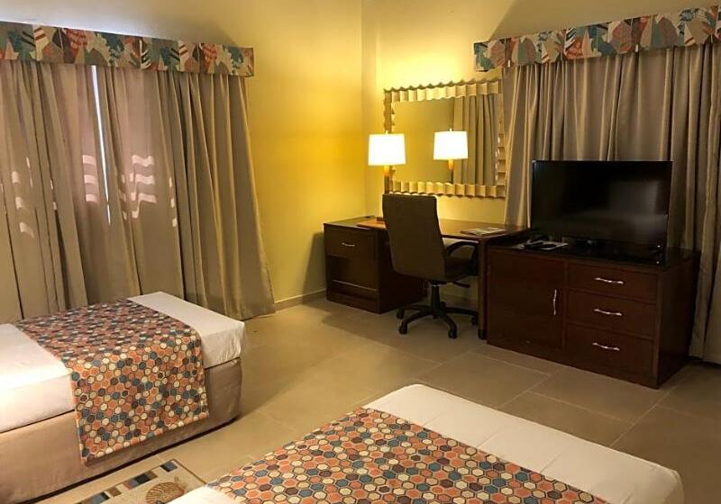 هتل Carl S Unique Inn & Conference Facilities